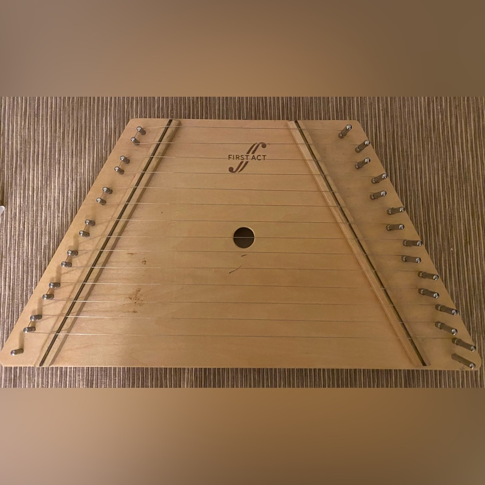 Vintage Wood Lap Harp by First Act with song cards